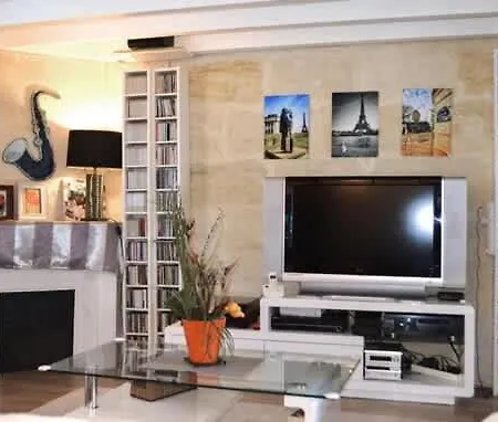 Echoppe Bordelaise Typique Dans ボルドー