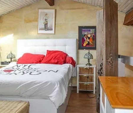 Echoppe Bordelaise Typique Dans Holiday home *